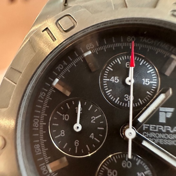 EUC Ferrari Mens watch chronograph proffessional